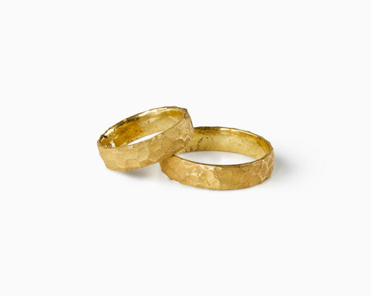 Fedi Nuziali Mantovana Martellata Fatta a Mano in Oro 18 KT