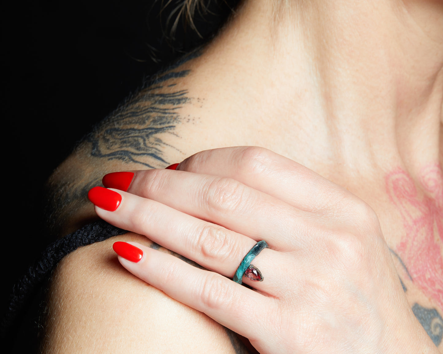 Anello Solitario in Bronzo con Zircone taglio  a Goccia
