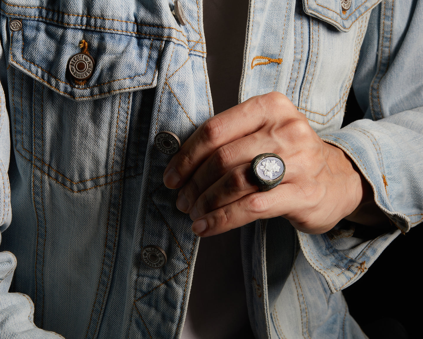 Anello con Cammeo con Fiori