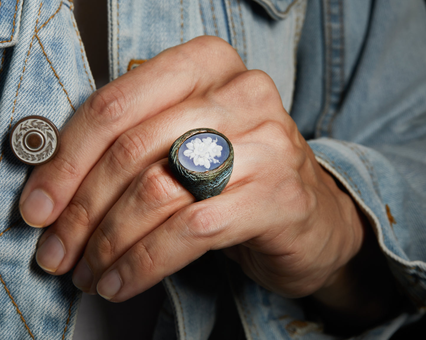 Anello con Cammeo con Fiori